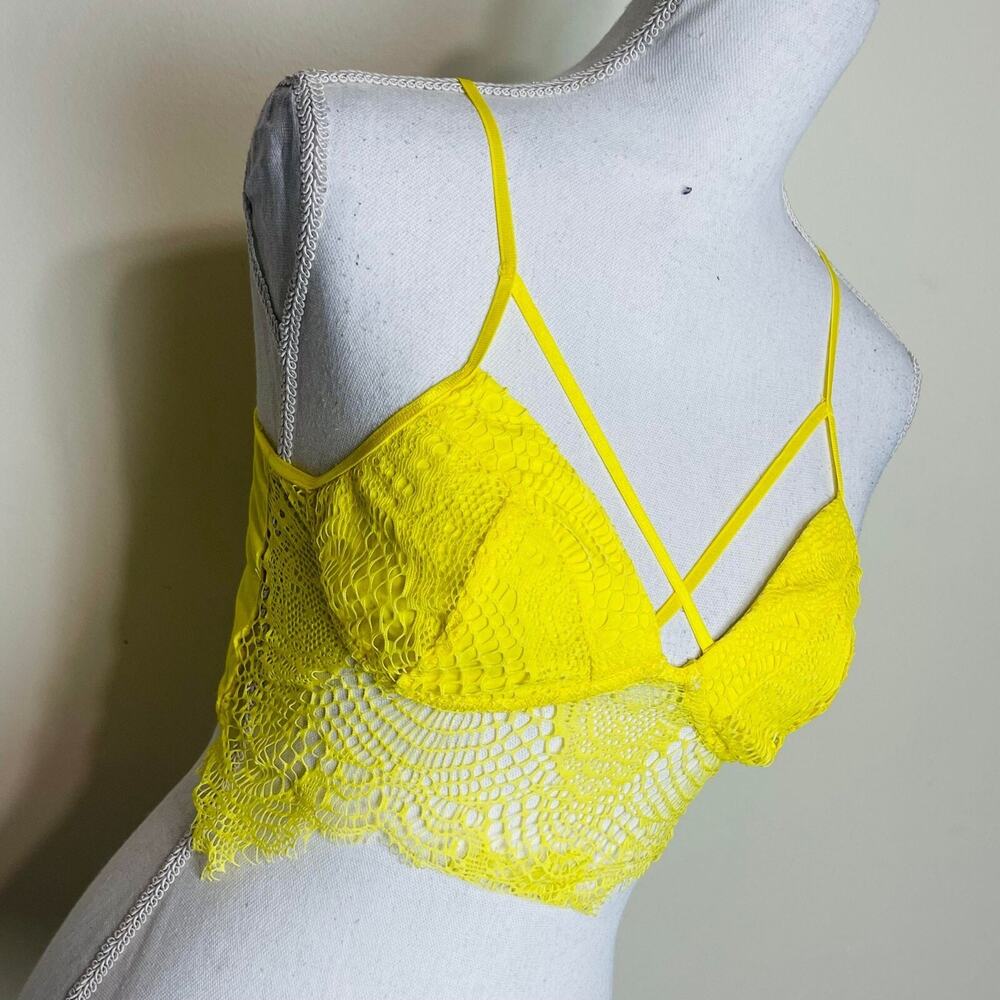 Intimate lingerie Bralette No Padding W/ Anti Slip Silicone Lining Inside Yellow